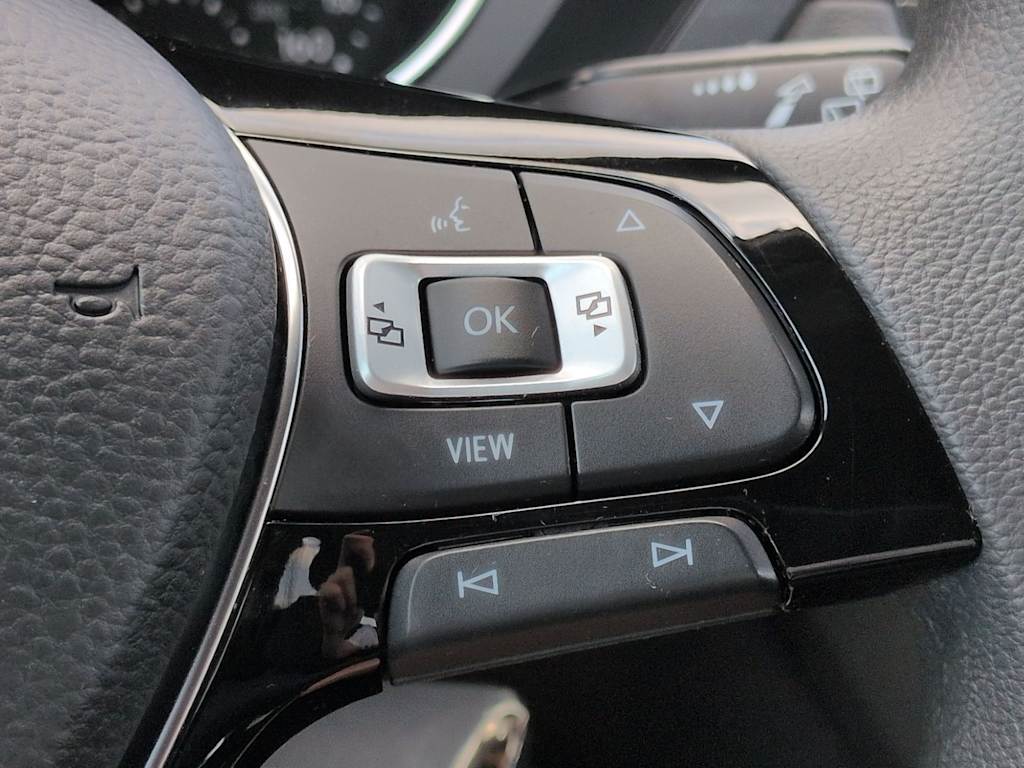 Thumbnail: 2021 Volkswagen Tiguan - 31