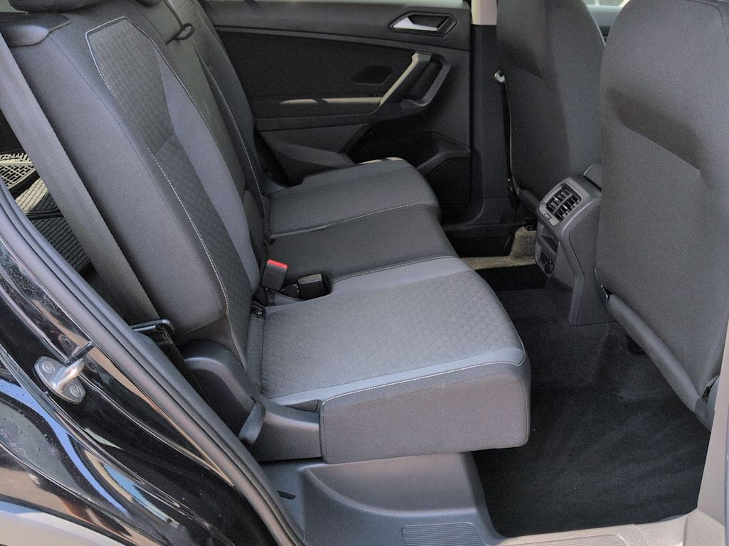 Thumbnail: 2021 Volkswagen Tiguan - 28