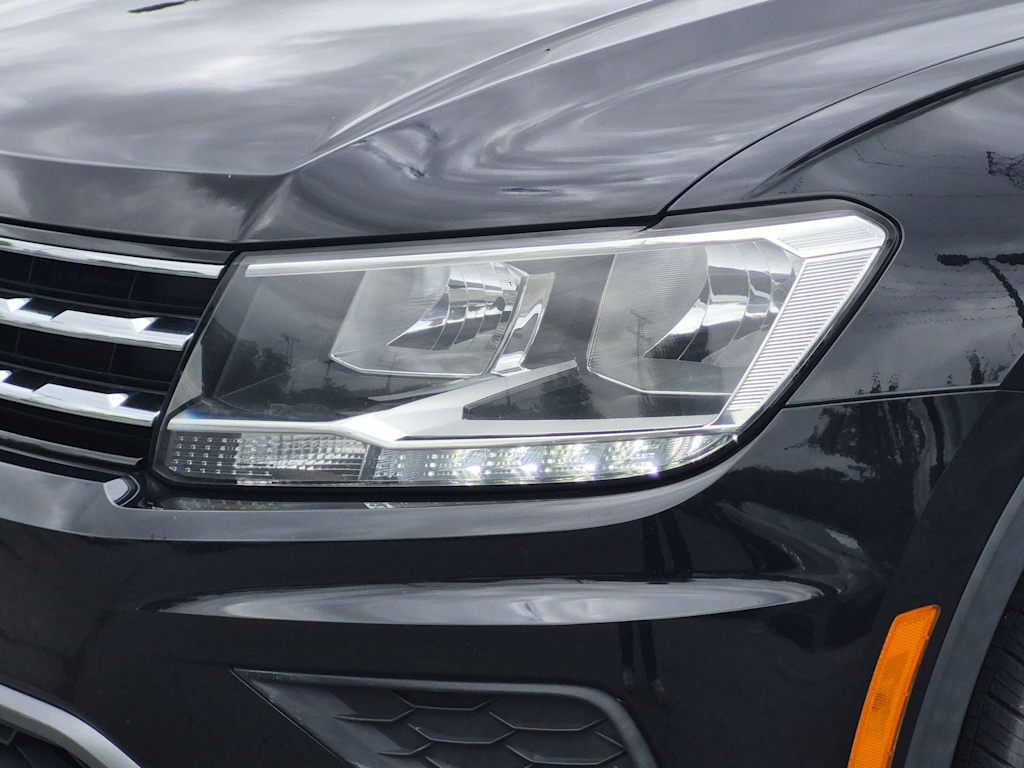 Thumbnail: 2018 Volkswagen Tiguan - 23
