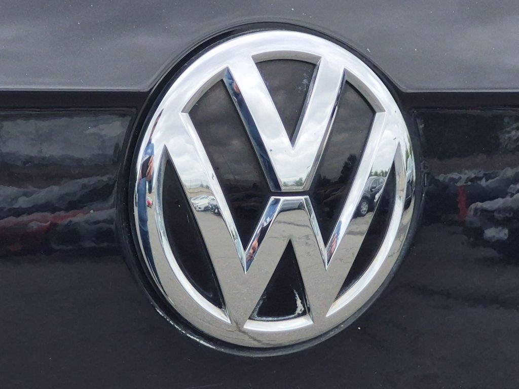 Thumbnail: 2018 Volkswagen Tiguan - 7