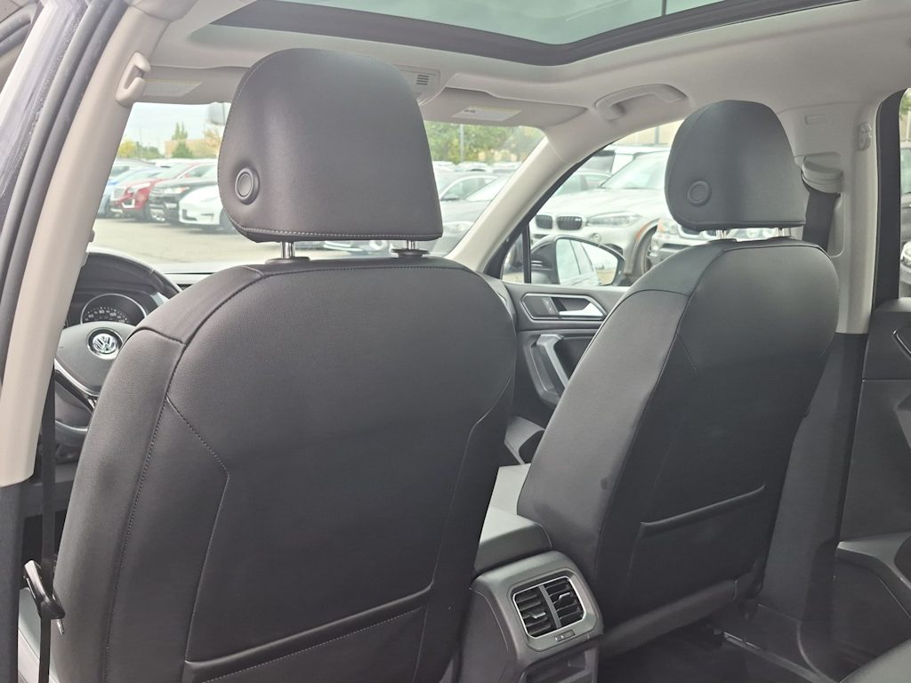 Thumbnail: 2018 Volkswagen Tiguan - 12