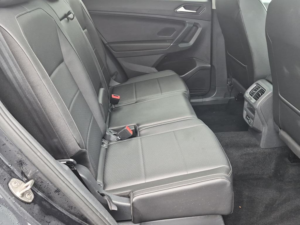 Thumbnail: 2018 Volkswagen Tiguan - 28