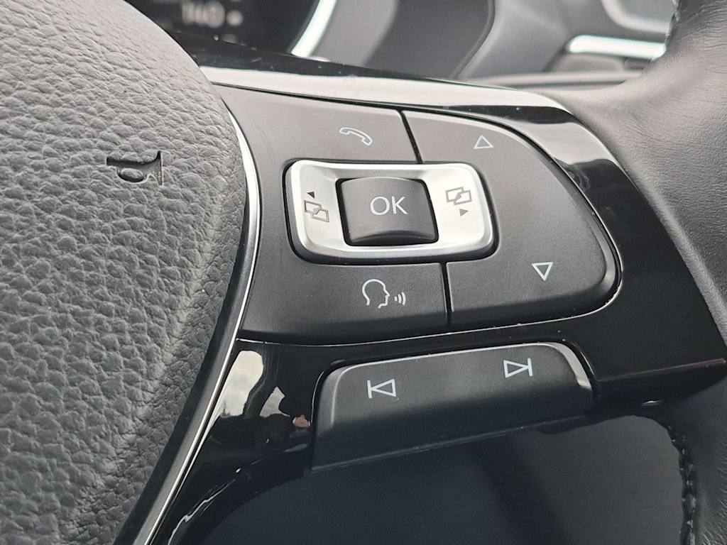 Thumbnail: 2018 Volkswagen Tiguan - 31
