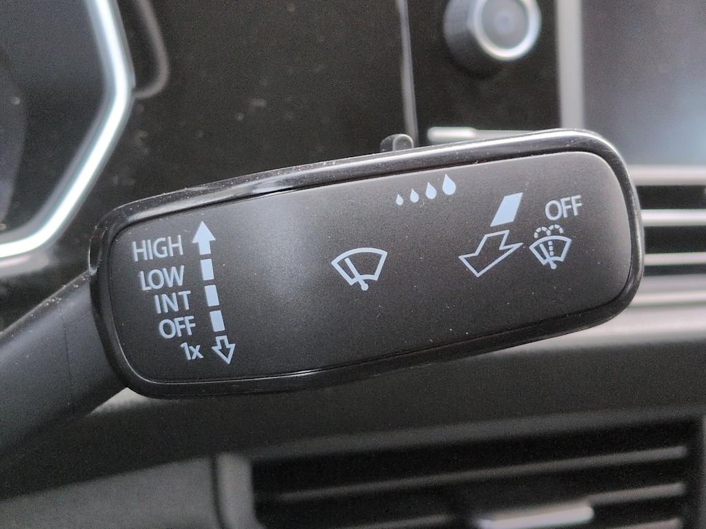 Thumbnail: 2019 Volkswagen Jetta - 31