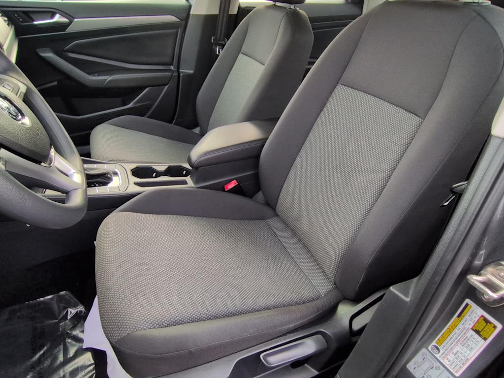 Thumbnail: 2019 Volkswagen Jetta - 11