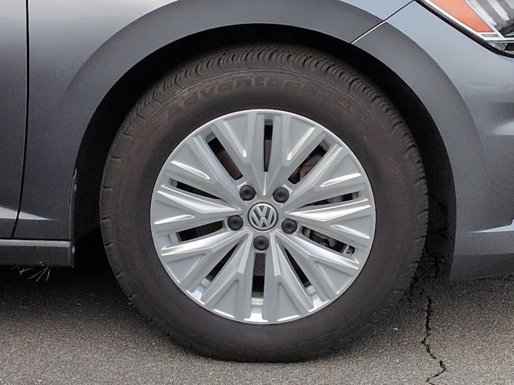 Thumbnail: 2019 Volkswagen Jetta - 7