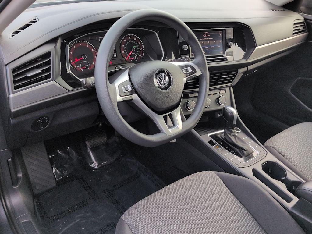 Thumbnail: 2019 Volkswagen Jetta - 2