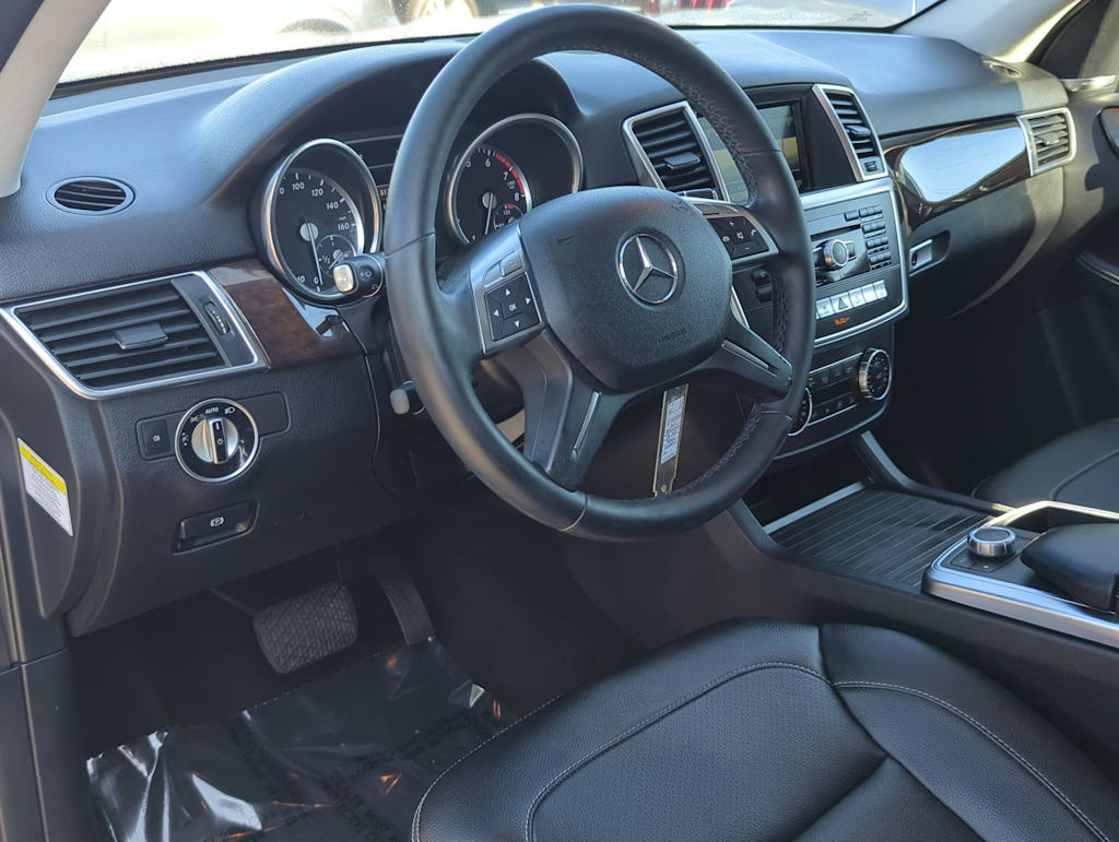 Thumbnail: 2014 Mercedes-Benz M-Class - 2
