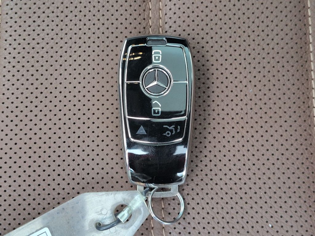 Thumbnail: 2024 Mercedes-Benz GLS - 19