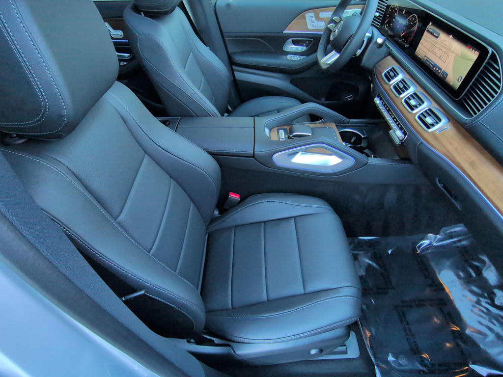 Thumbnail: 2025 Mercedes-Benz GLS - 29