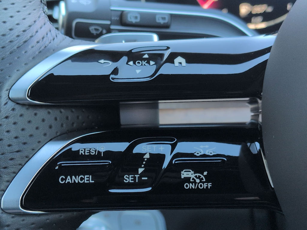 Thumbnail: 2025 Mercedes-Benz GLS - 30