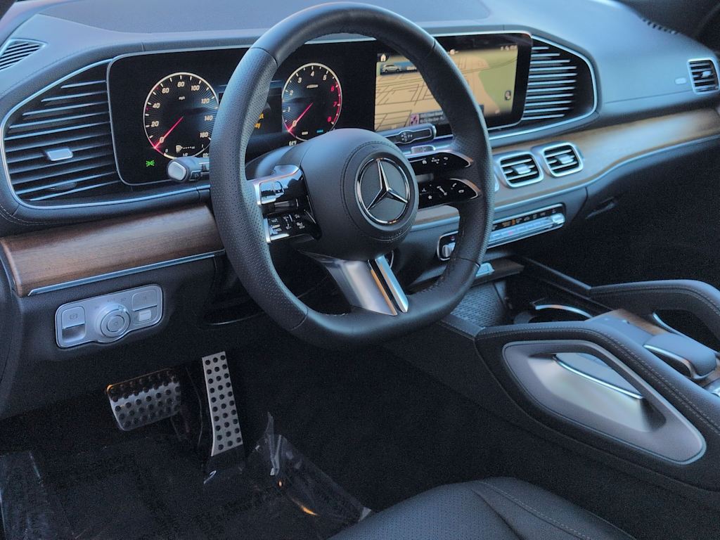 Thumbnail: 2025 Mercedes-Benz GLS - 2