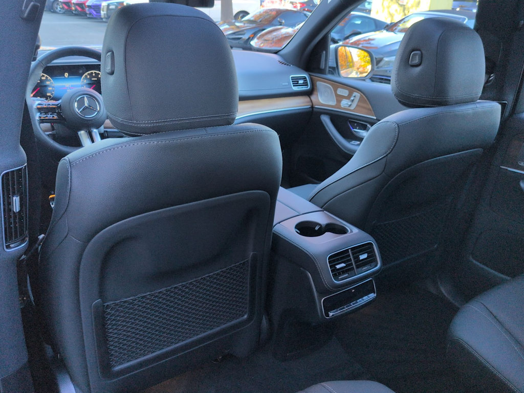 Thumbnail: 2025 Mercedes-Benz GLS - 26