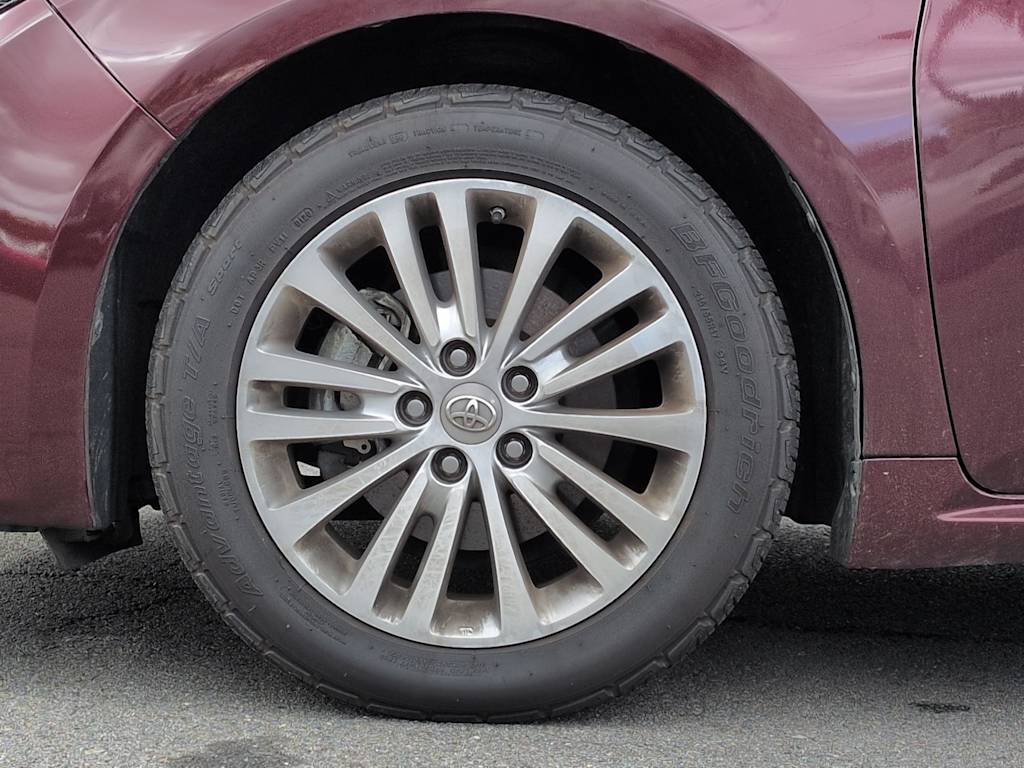 Thumbnail: 2015 Toyota Avalon - 26