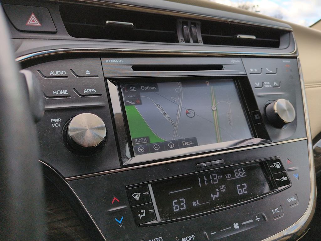 Thumbnail: 2015 Toyota Avalon - 36