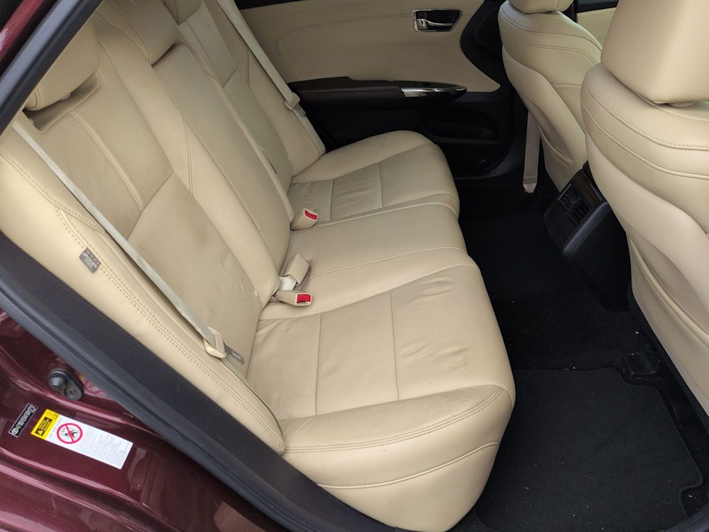 Thumbnail: 2015 Toyota Avalon - 30