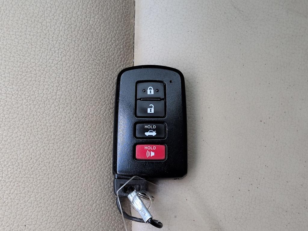 Thumbnail: 2015 Toyota Avalon - 19