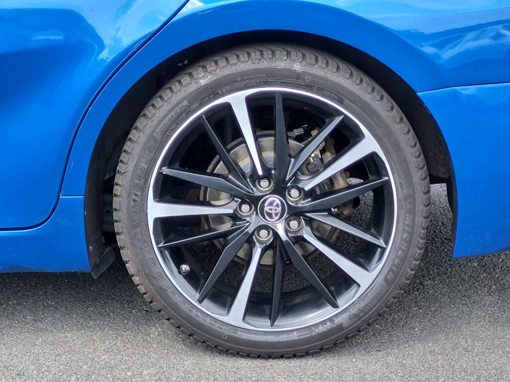 Thumbnail: 2018 Toyota Camry - 8