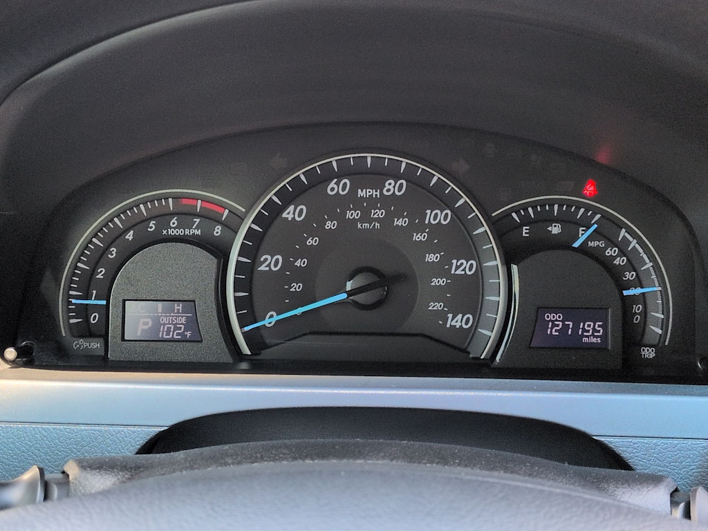 Thumbnail: 2012 Toyota Camry - 17