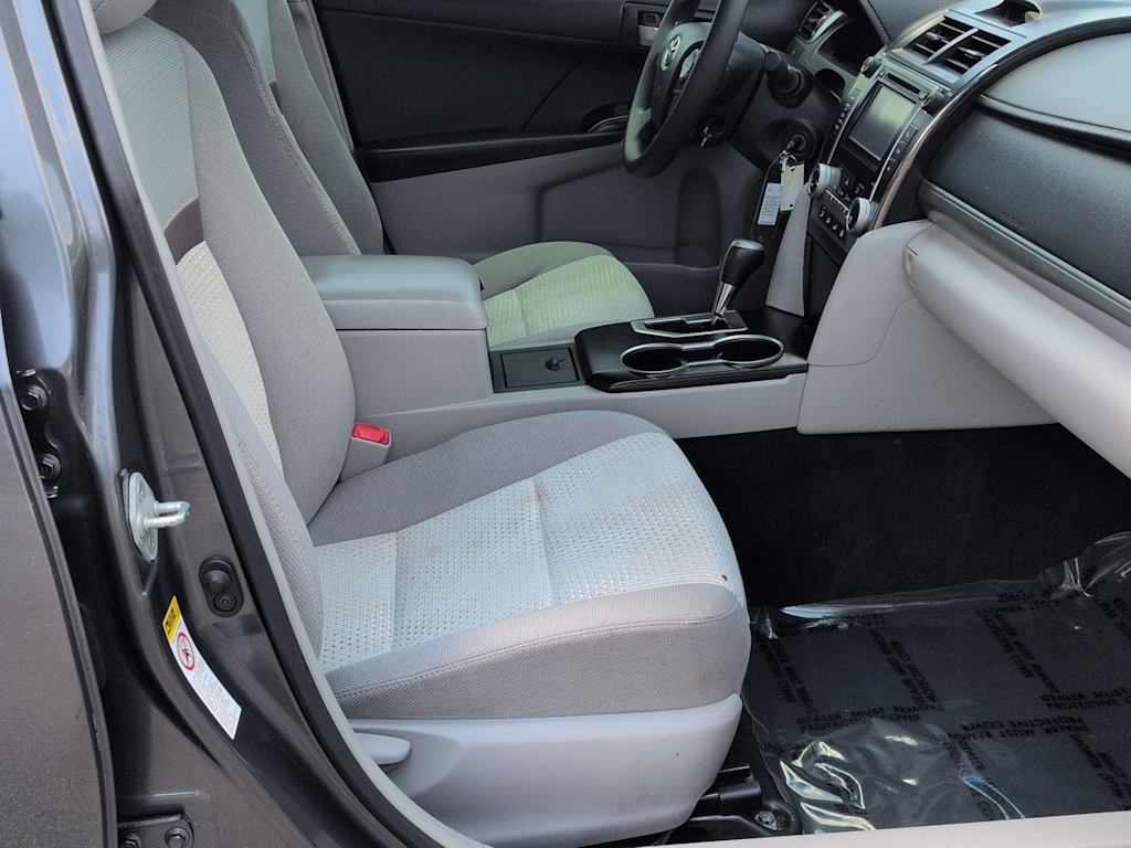 Thumbnail: 2012 Toyota Camry - 30
