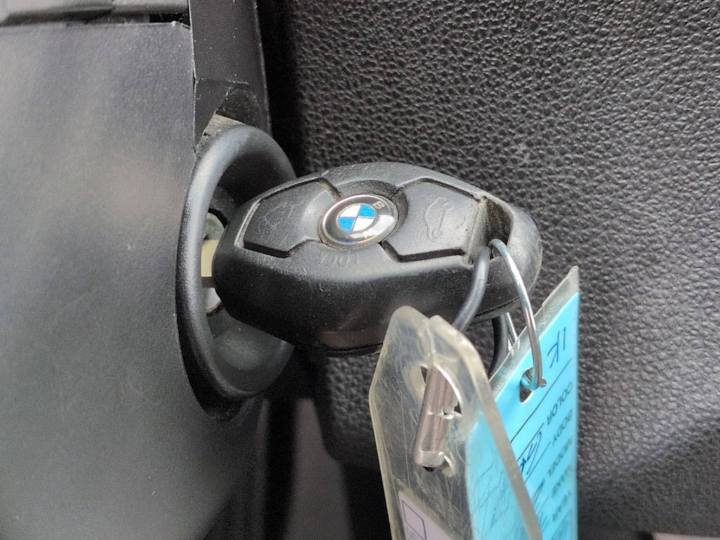 Thumbnail: 2004 BMW Z4 - 17