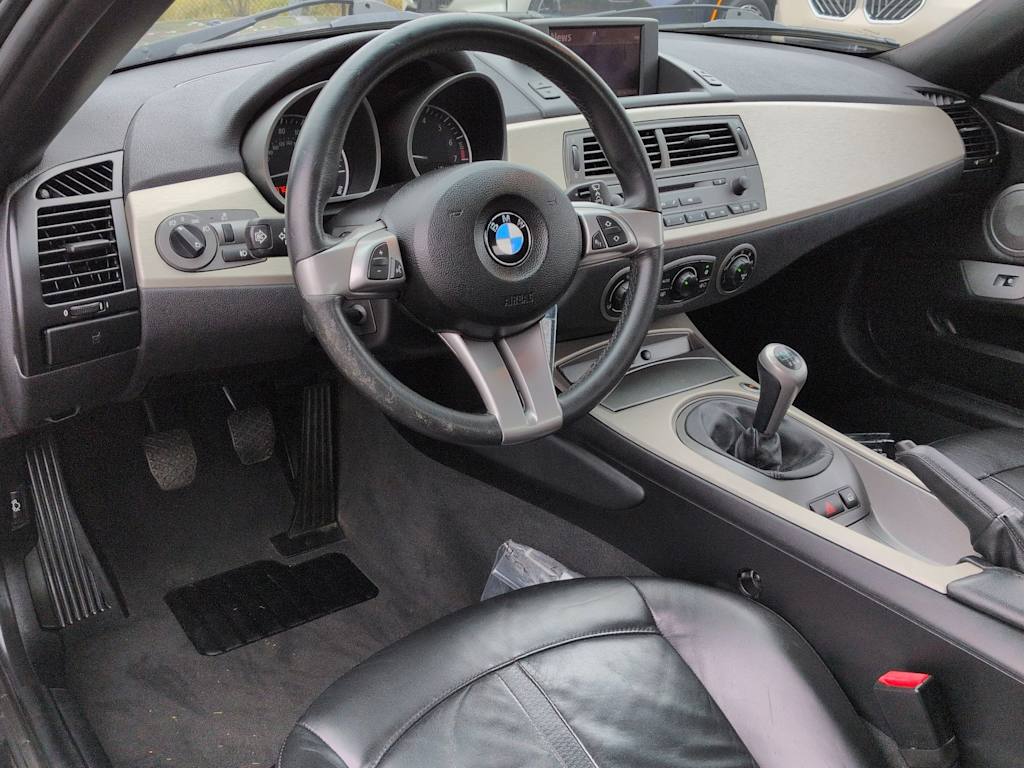 Thumbnail: 2004 BMW Z4 - 2