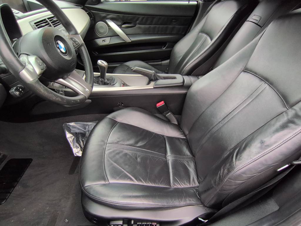 Thumbnail: 2004 BMW Z4 - 11