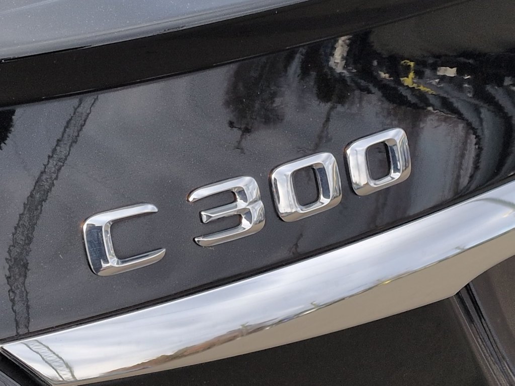 Thumbnail: 2015 Mercedes-Benz C-Class - 24