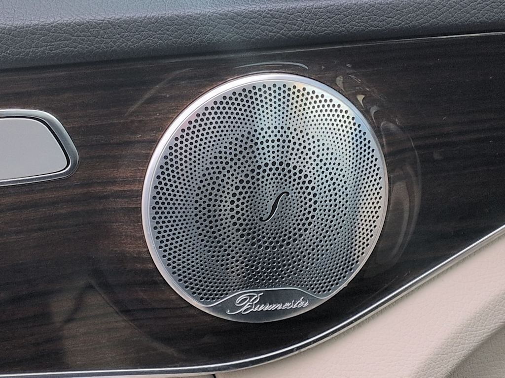 Thumbnail: 2015 Mercedes-Benz C-Class - 34