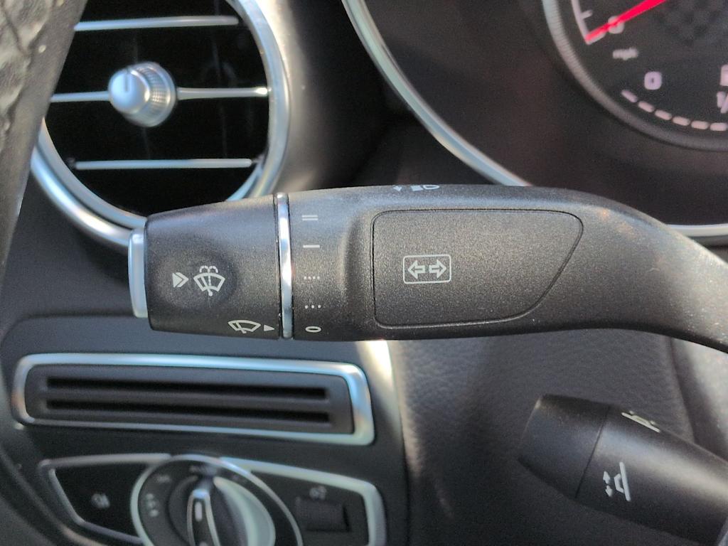 Thumbnail: 2019 Mercedes-Benz C-Class - 16