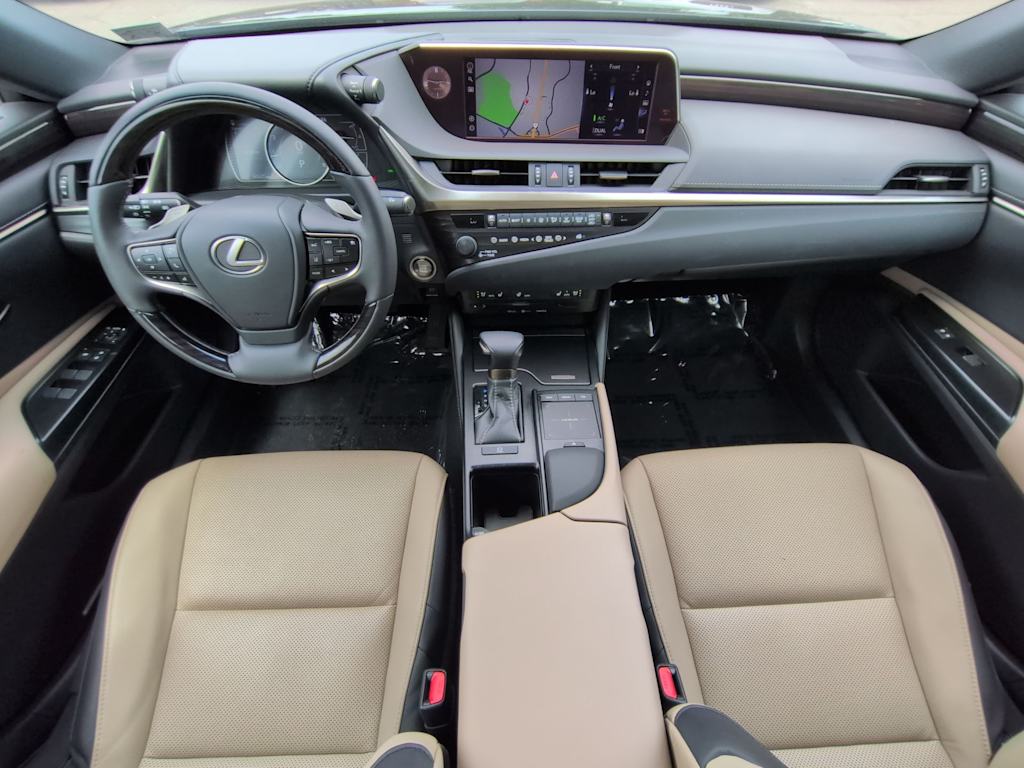 Thumbnail: 2020 Lexus ES - 9