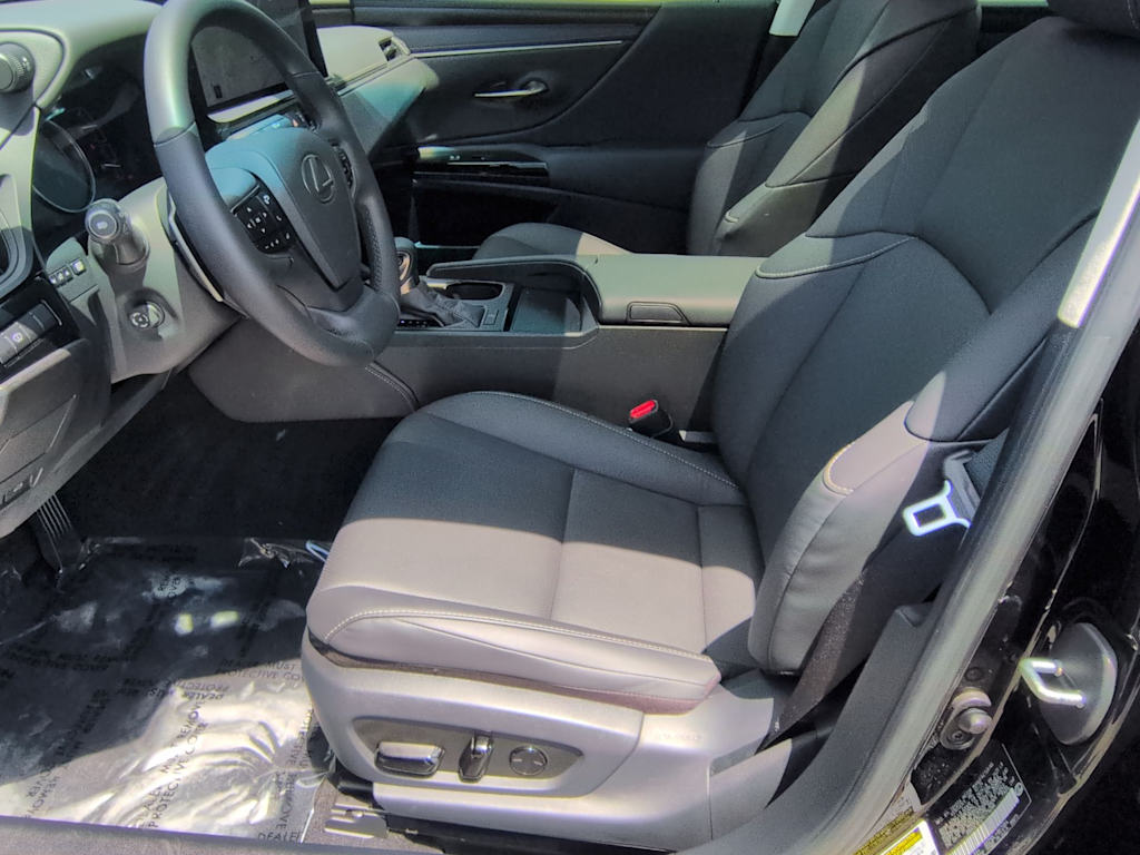 Thumbnail: 2024 Lexus ES - 11