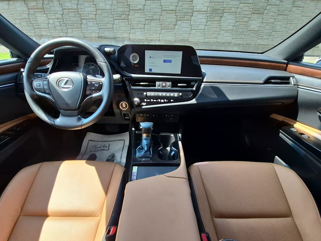 Thumbnail: 2024 Lexus ES - 10