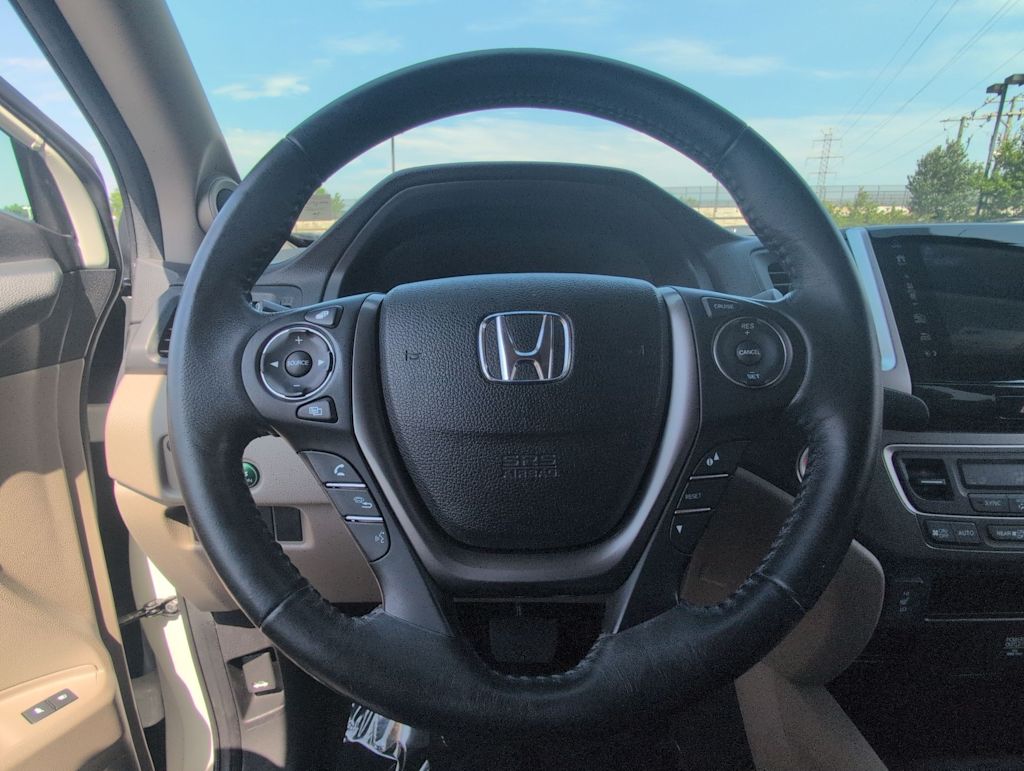 Thumbnail: 2018 Honda Pilot - 13