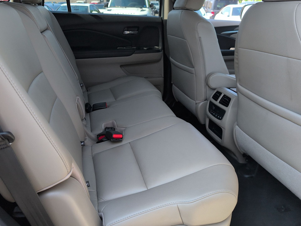 Thumbnail: 2018 Honda Pilot - 27