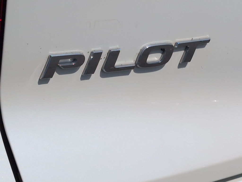 Thumbnail: 2018 Honda Pilot - 24