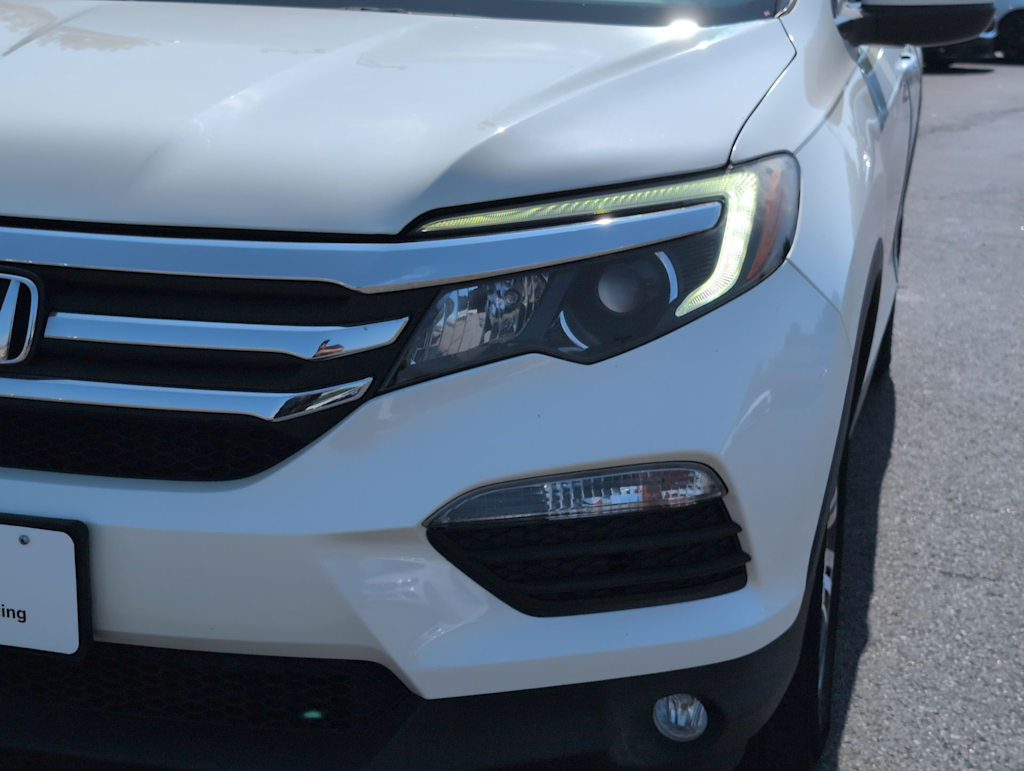 Thumbnail: 2018 Honda Pilot - 23
