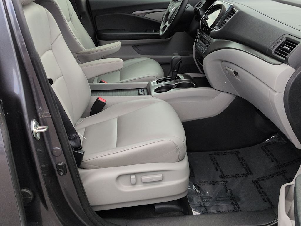 Thumbnail: 2019 Honda Pilot - 12
