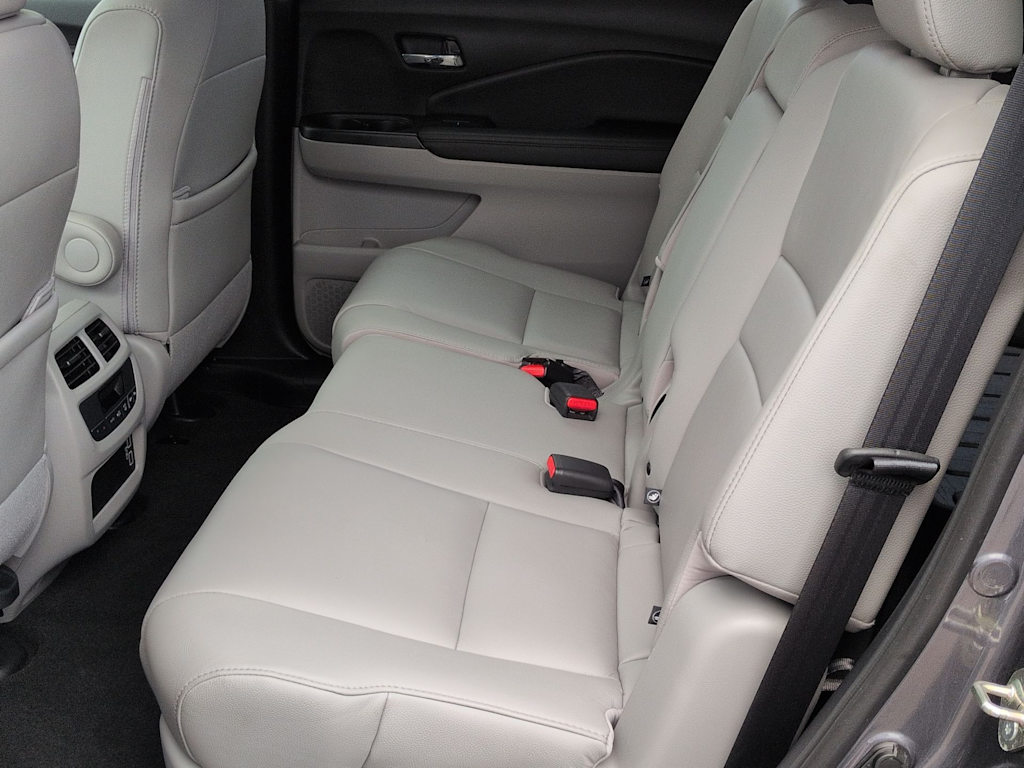 Thumbnail: 2019 Honda Pilot - 29