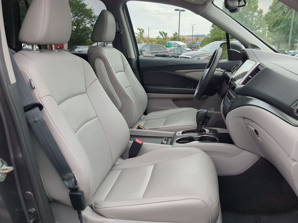 Thumbnail: 2018 Honda Pilot - 12