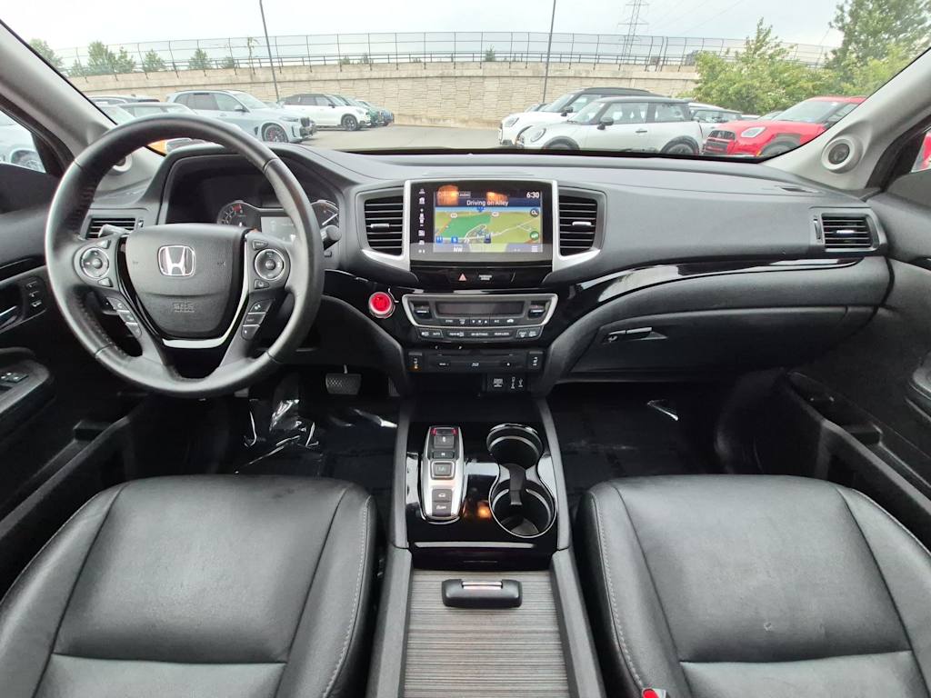 Thumbnail: 2017 Honda Pilot - 10
