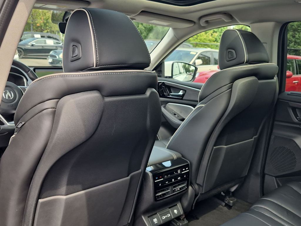 Thumbnail: 2023 Acura MDX - 13