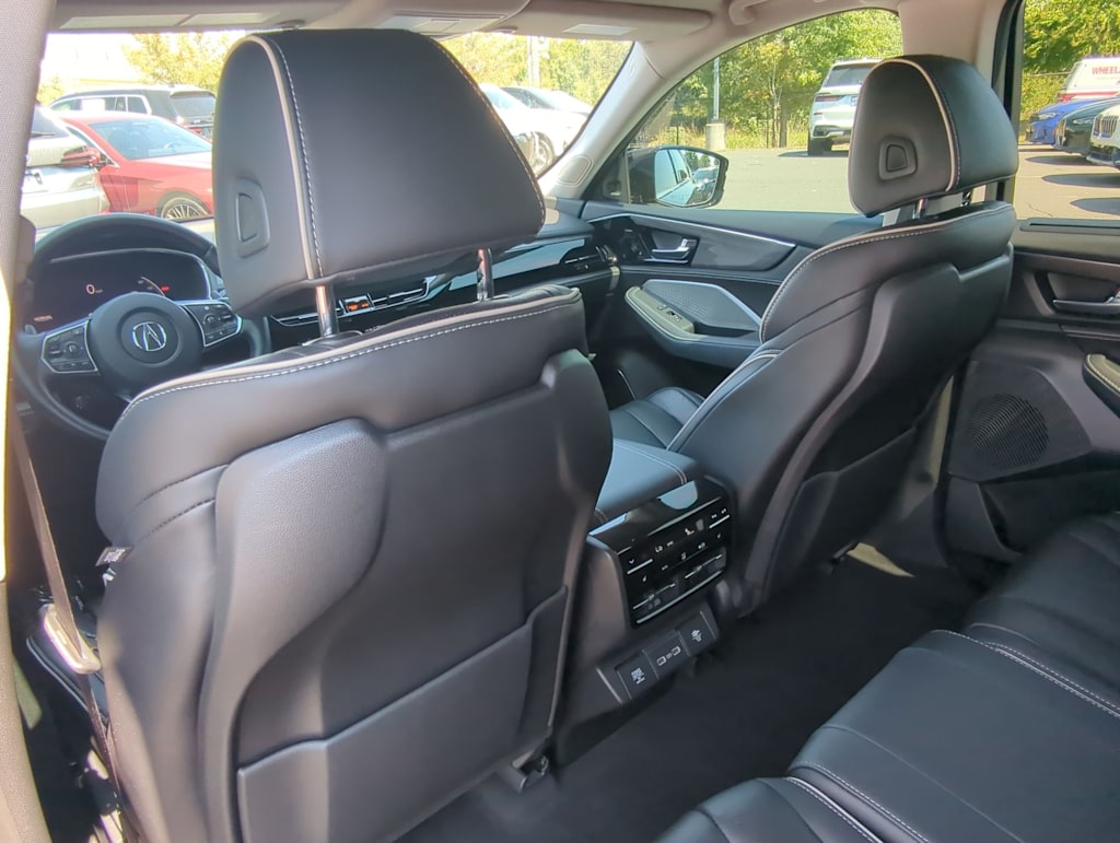 Thumbnail: 2023 Acura MDX - 26