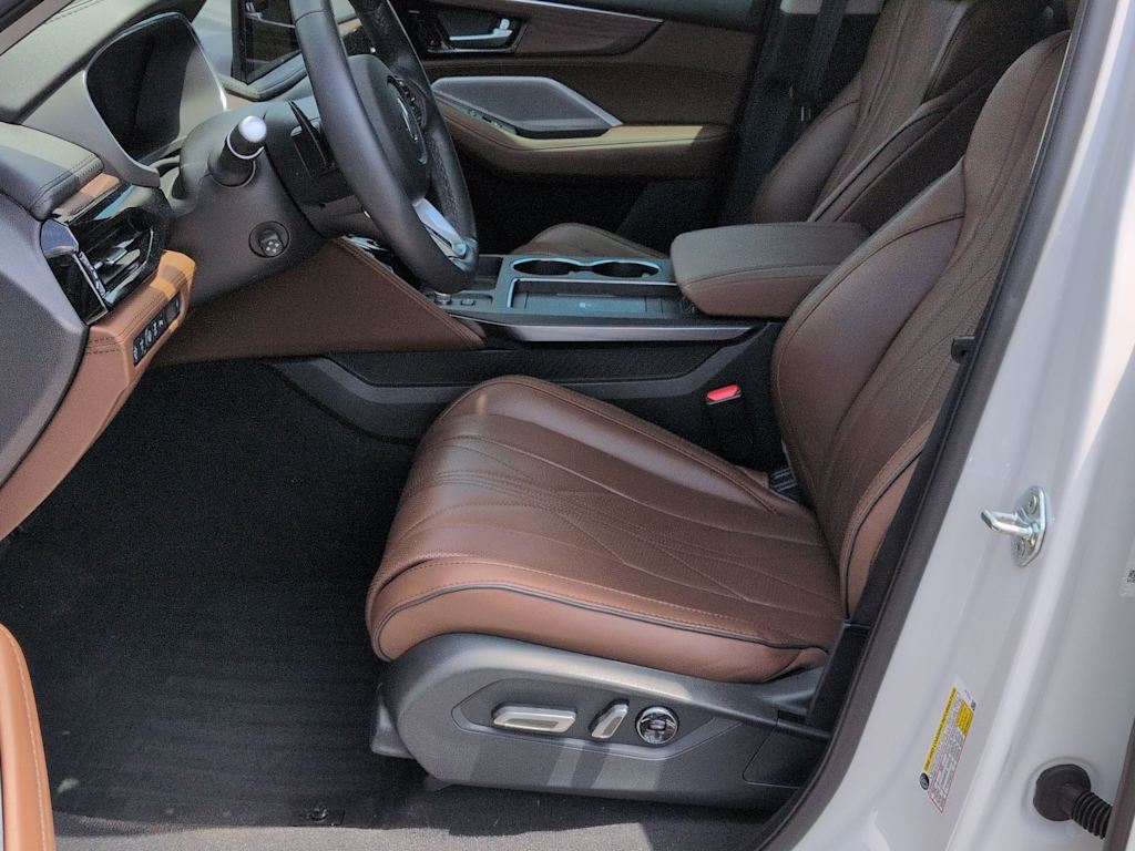Thumbnail: 2025 Acura MDX - 11