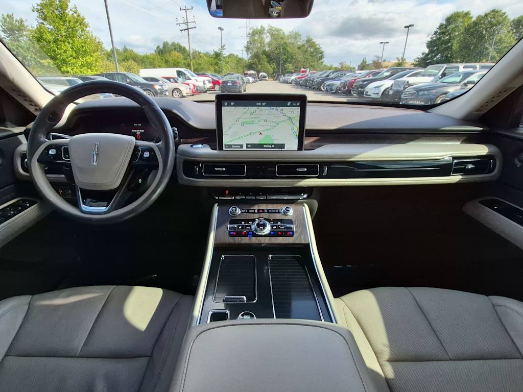 Thumbnail: 2021 Lincoln Aviator - 10