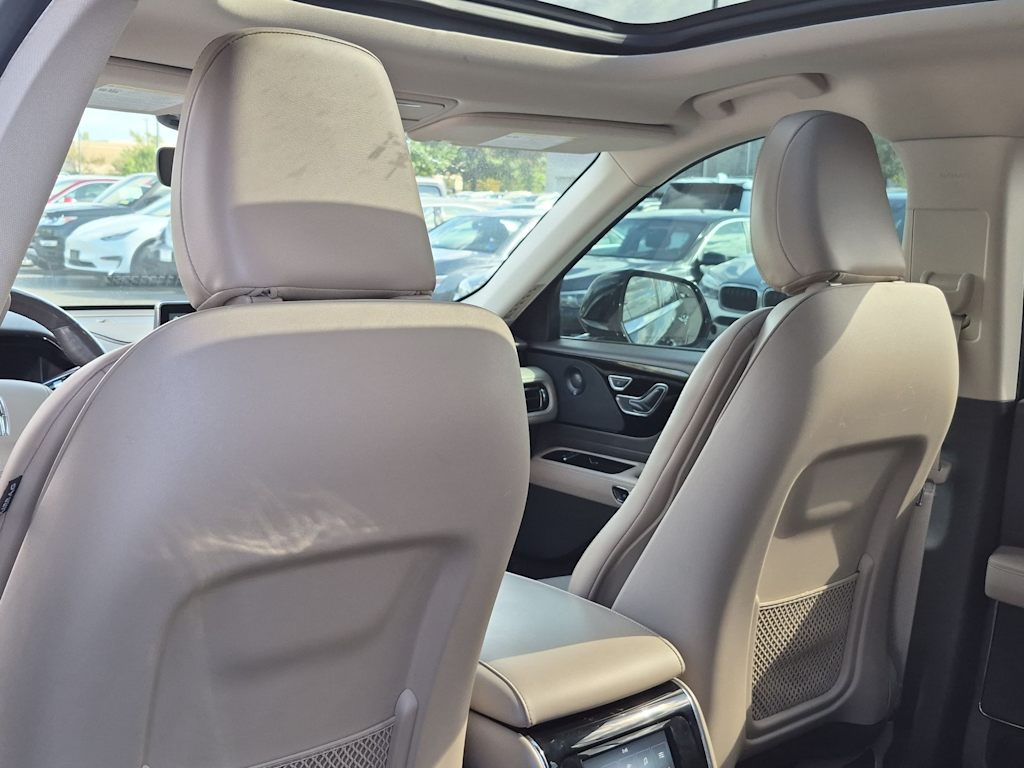 Thumbnail: 2021 Lincoln Aviator - 26