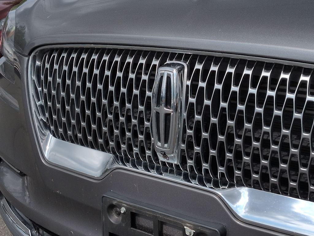 Thumbnail: 2023 Lincoln Aviator - 5