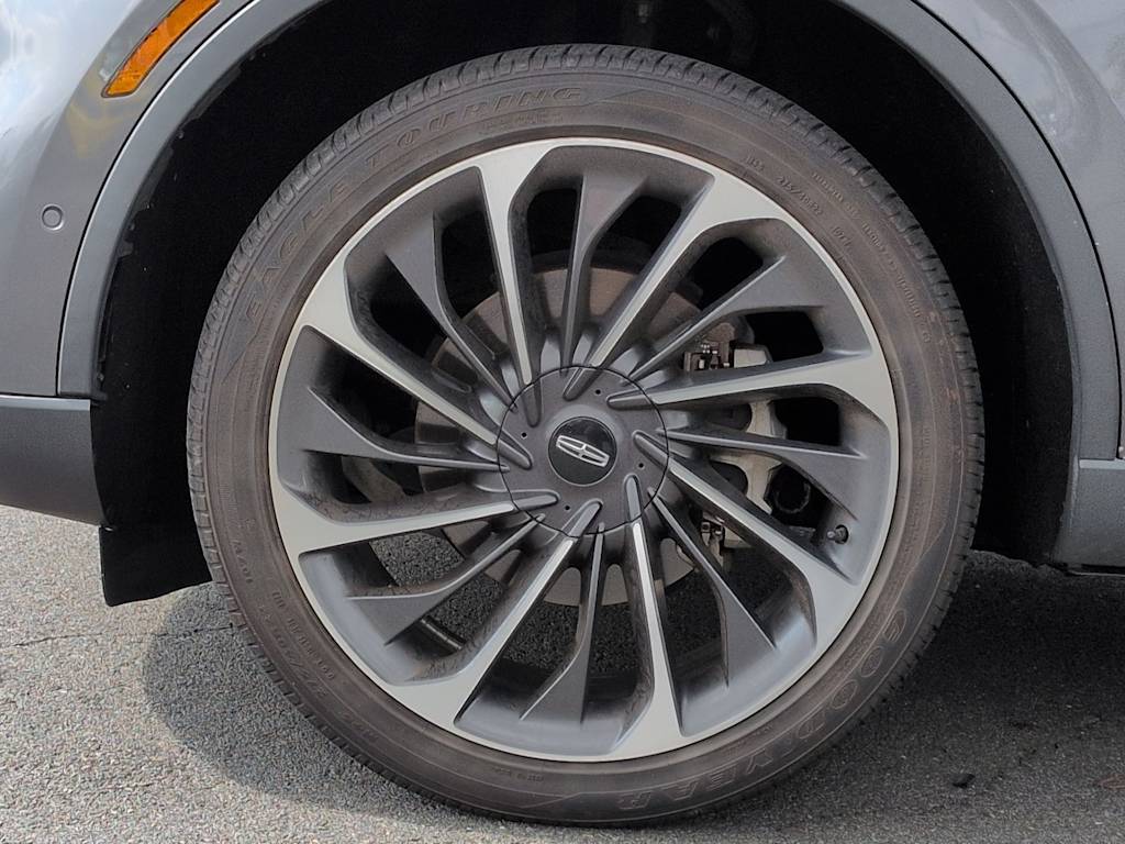 Thumbnail: 2023 Lincoln Aviator - 26