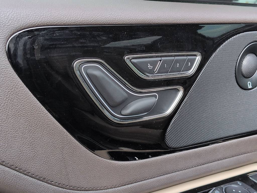 Thumbnail: 2023 Lincoln Aviator - 27