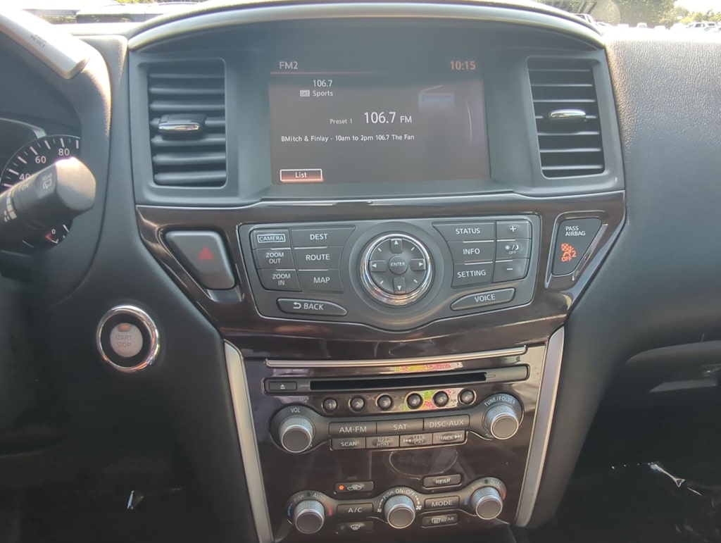 Thumbnail: 2016 Nissan Pathfinder - 14